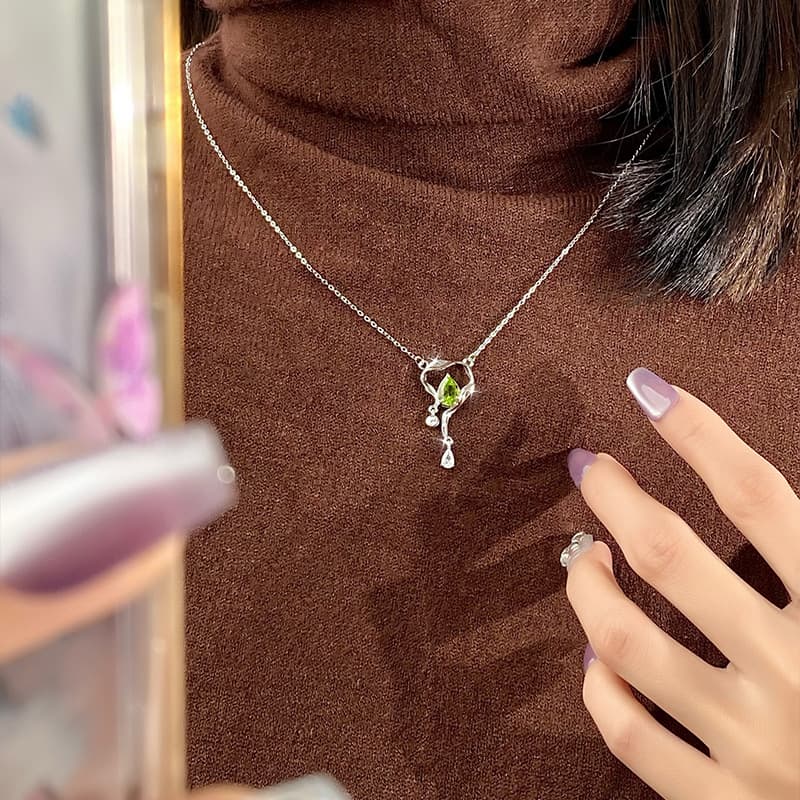 Mermaid Tears Pendant – S925 Silver Necklace with Natural Gemstones | Blingku