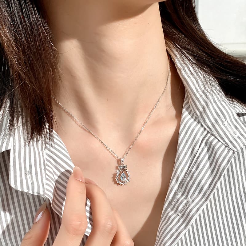 Bow Necklace – Floral Wreath Pendant in S925 Sterling Silver | Blingku