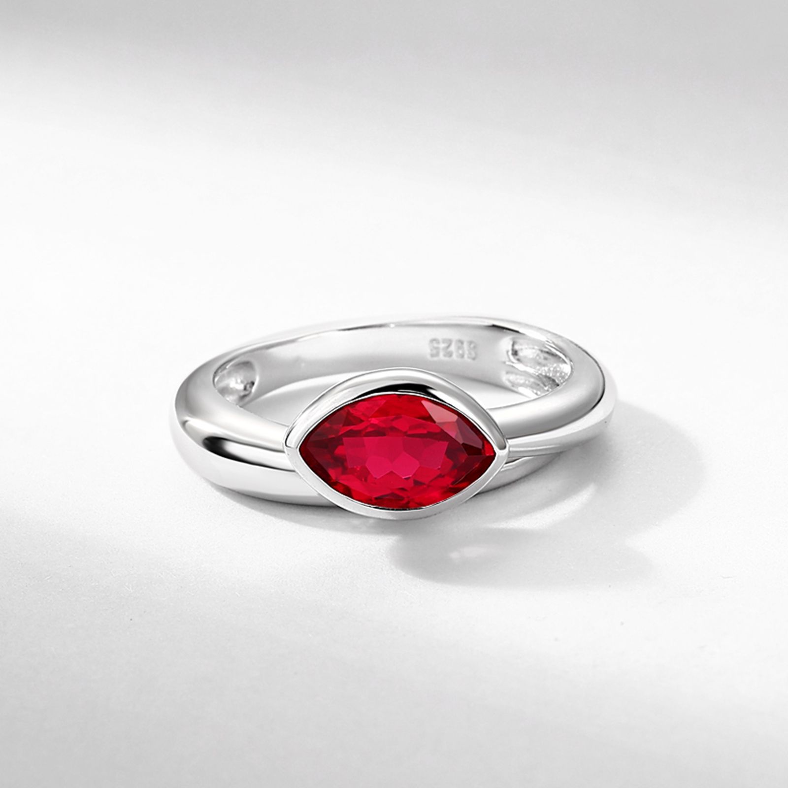 S925 Sterling Silver Oval Sapphire Ring – September Birthstone