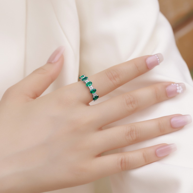 S925 Engagement Ring – Lab Created Emerald with Single Row Stones