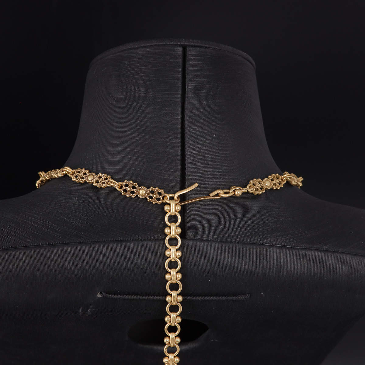 Pendant Necklace – Vintage Gold-Tone Turquoise Flower Statement Jewelry