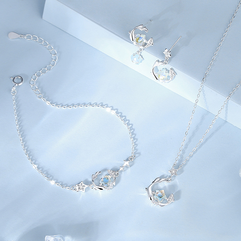 Zodiac Necklace – S925 Sterling Silver Star & Moon Moonstone Pendant