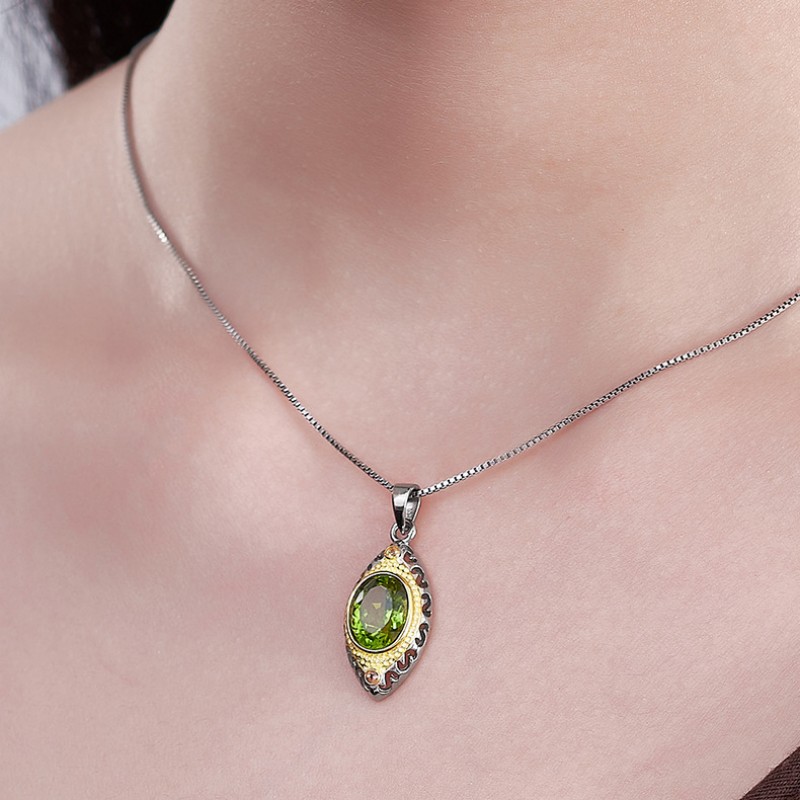 S925 Silver Two-Tone Oval Peridot Earring Set