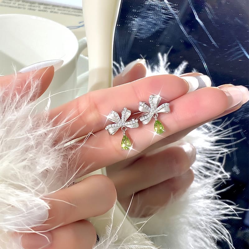 Bow Earrings – S925 Sterling Silver Peridot Birthstone Studs