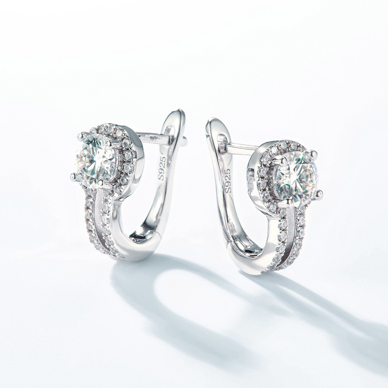 Moissanite Stud Earrings – S925 Silver 4-Prong Minimalist Style