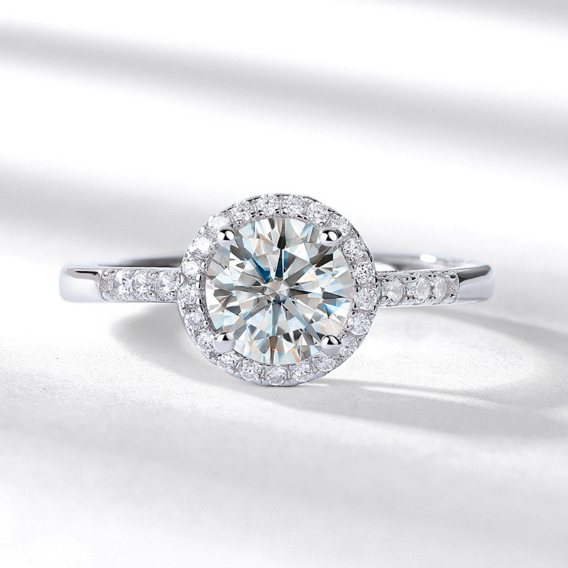 Round Moissanite Four-Prong Bezel Ring | Elegant Women’s Fashion Ring