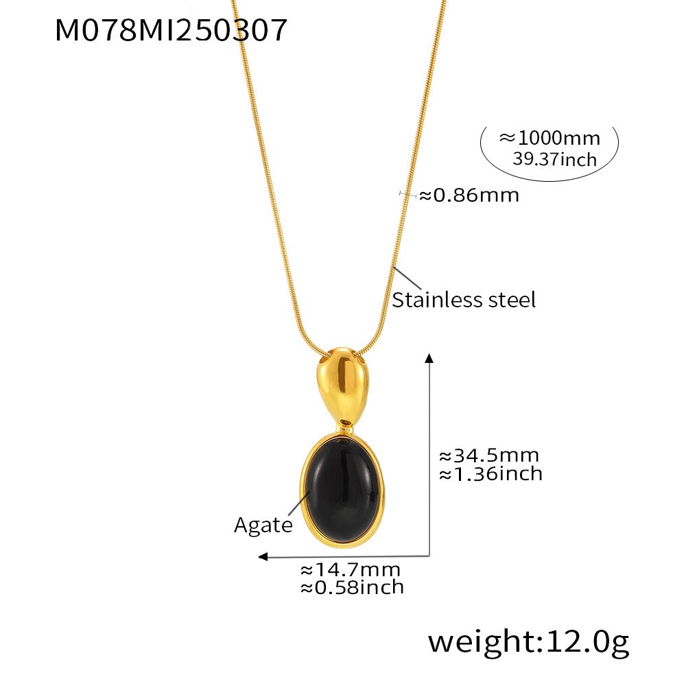 Layered Gold Necklace with Oval Tiger Eye Pendant – 18K Long Chain Design