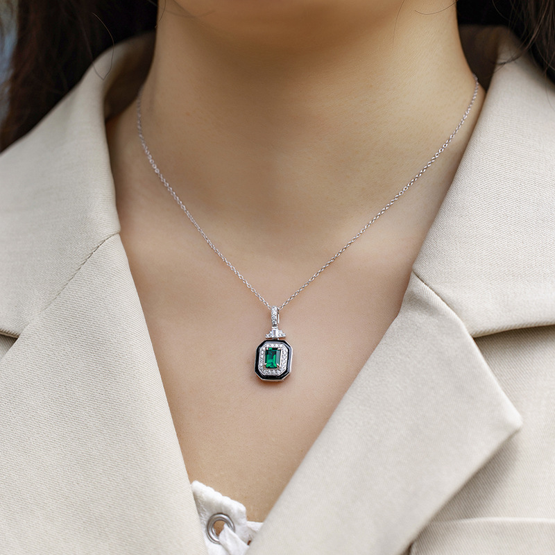 Personalized July Birthstone Necklace – Geometric Ruby in S925 Silver