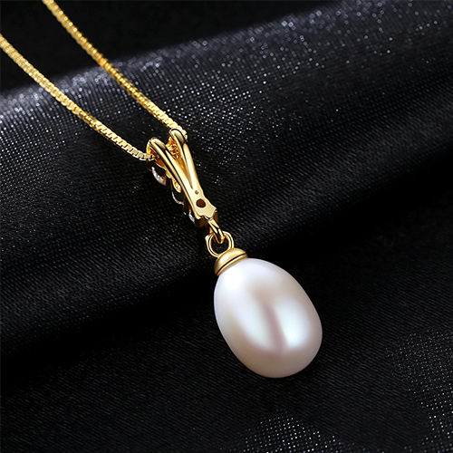 S925 Silver Freshwater Pearl Pendant Necklace for Women – Elegant & Timeless Jewelry