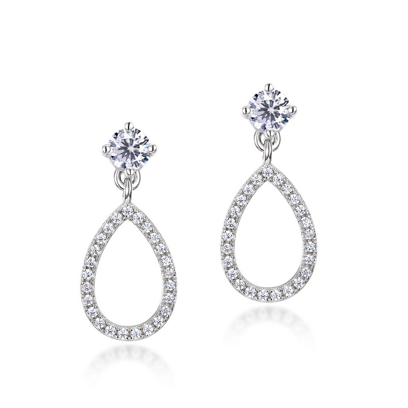 April birthstone stud earrings – moissanite stones in gold setting