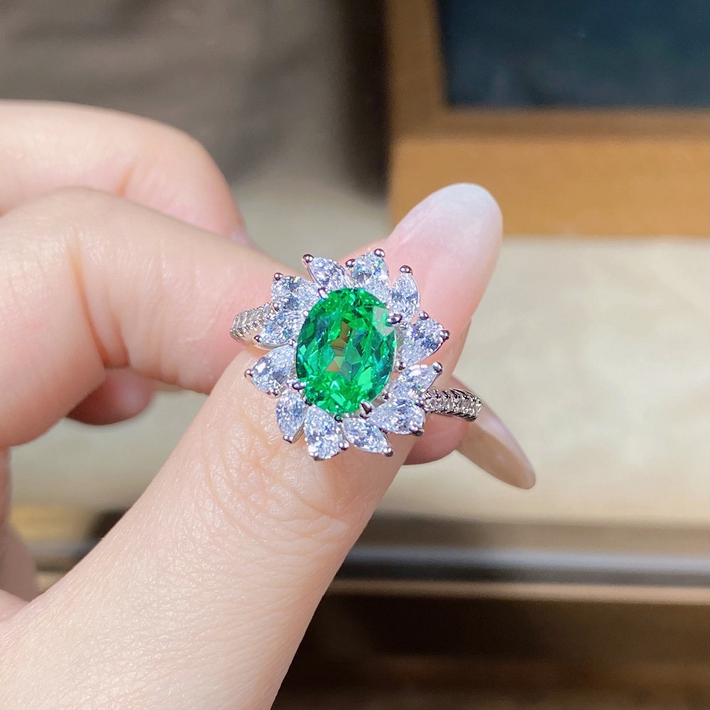 3CT Aquamarine Wobble-Band Gemstone Ring in S925 Sterling Silver – March Birthstone Design