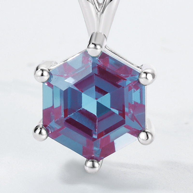 Cushion‑Cut Alexandrite Pendant Necklace | S925 Silver Color‑Change Gem – June Birthstone