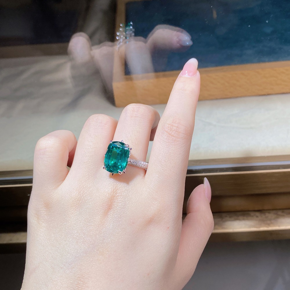 10CT Aquamarine “Pigeon-Egg” Ring in S925 Sterling Silver – March Birthstone