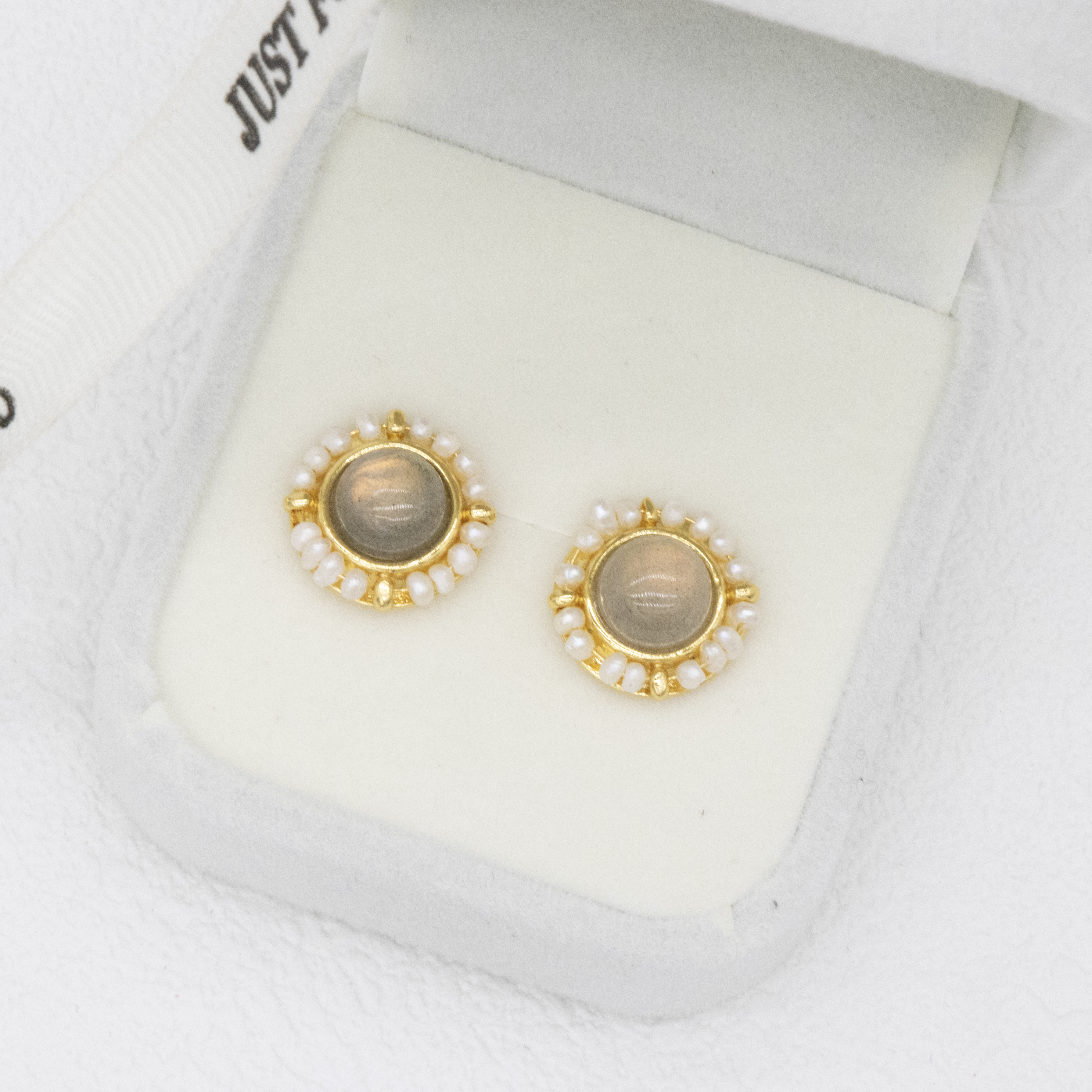 Natural Pearl Earrings, Gold pearl earrings