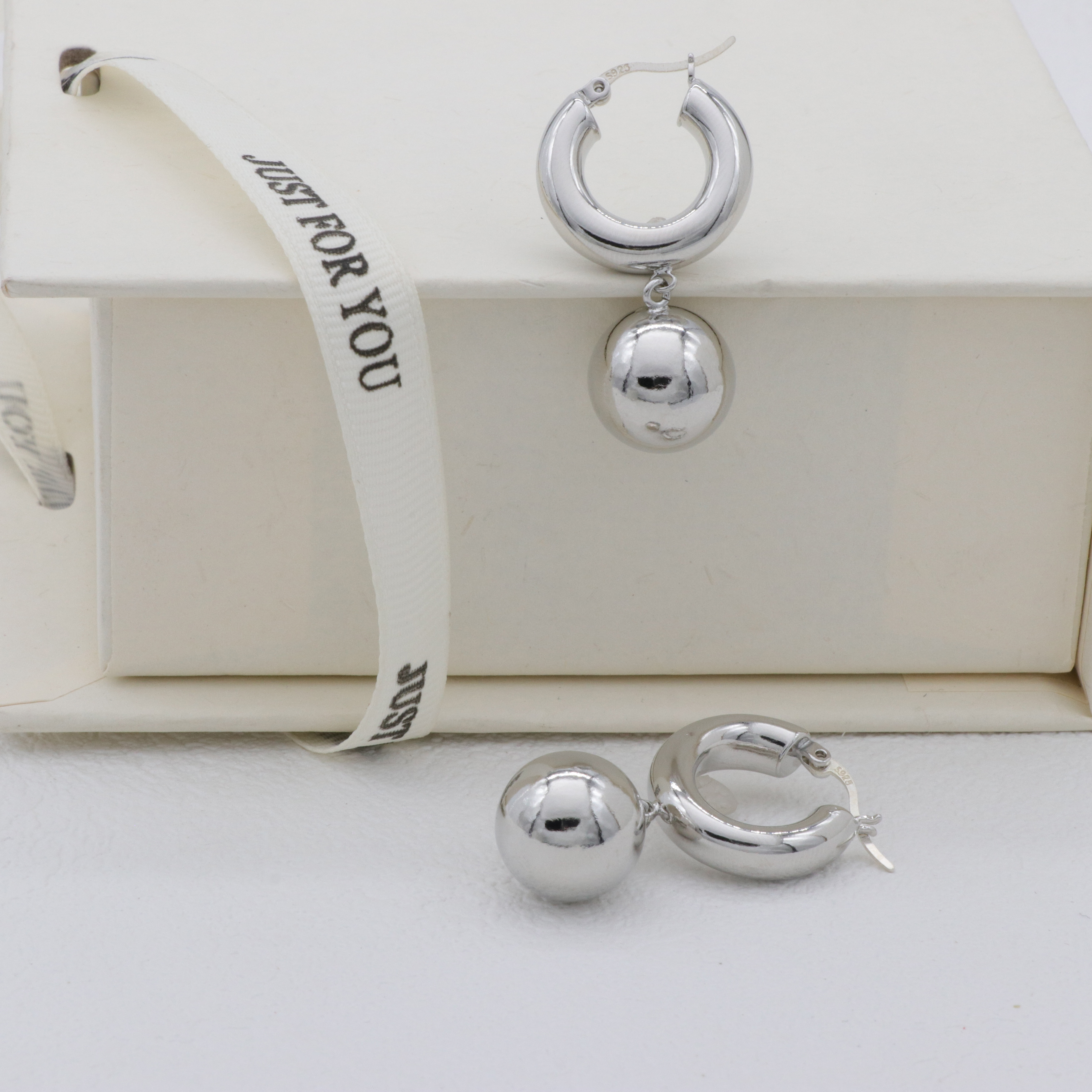 Circle Pendant, Ball Back Earrings-Permanent Jewelry