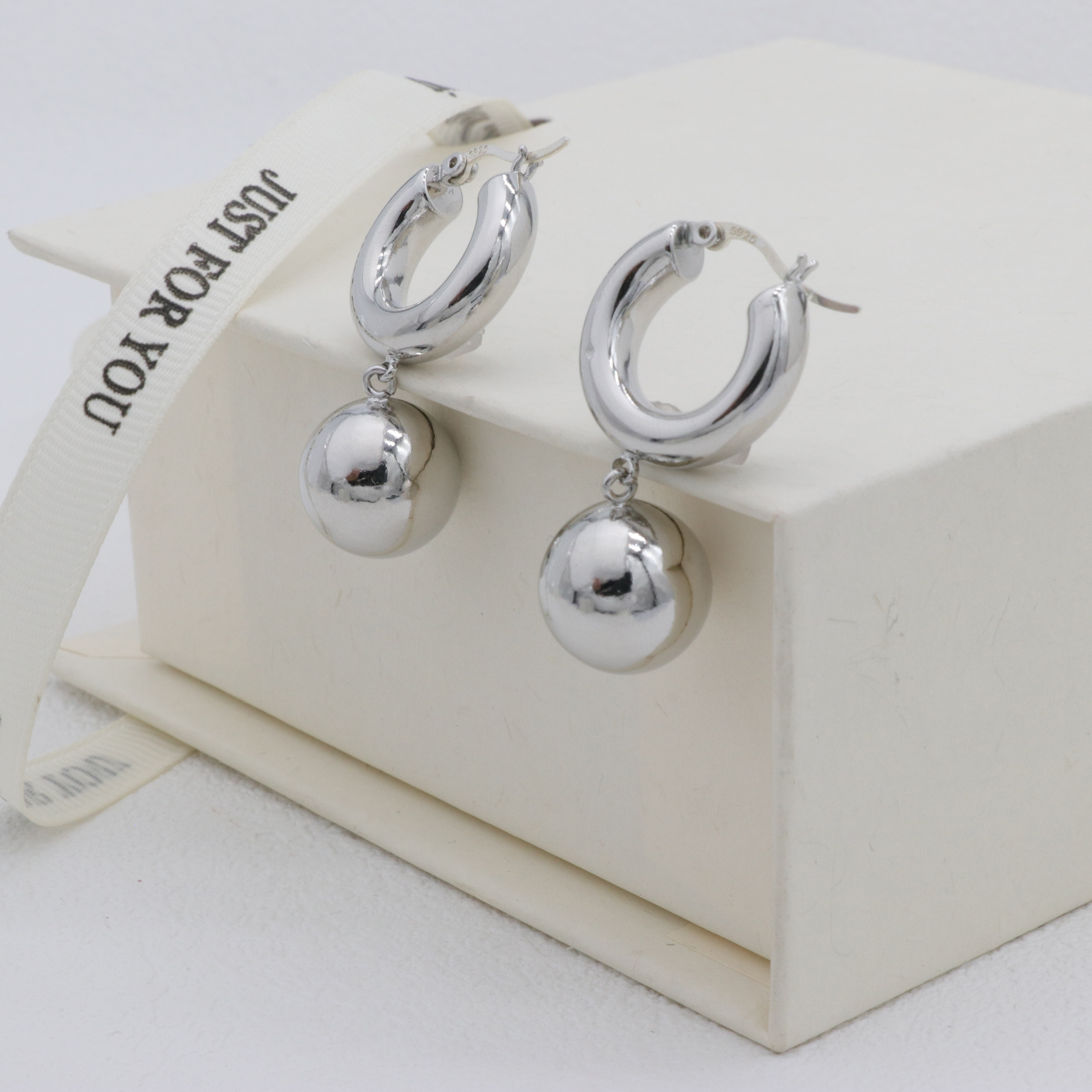 Circle Pendant, Ball Back Earrings-Permanent Jewelry