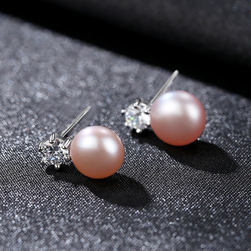 Pearl Stud Earrings – Classic and Elegant Jewelry for Women