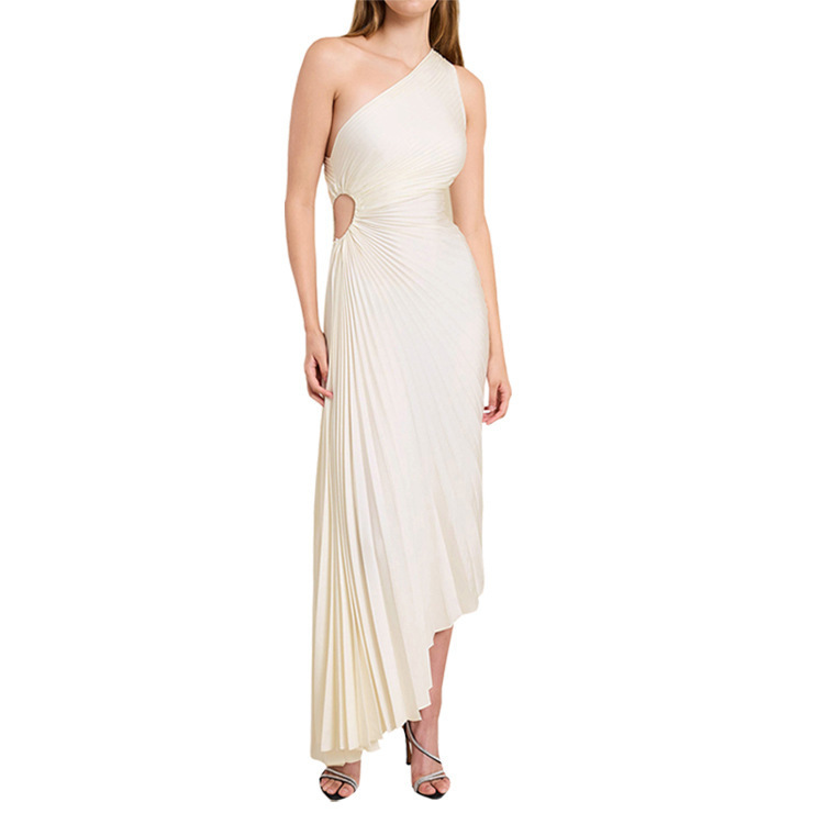 European And American Women'S New Fashion Solid Color Casual Sexy Temperament One-Shoulder Diagonal Collar Pleated Hollow Dress Long Skirt