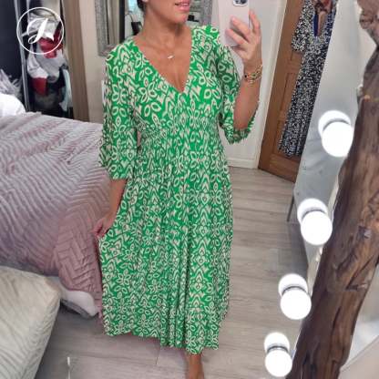 Last Day Promotion❤️Bohemian Casual Print V-neck Shirred Dress(Buy 2 Free Shipping)