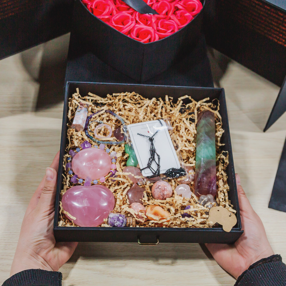 Reikistal Valentine's Day Rubik's Cube Rose Gift Box Natural Crystal Two-door Drawer Gift Box