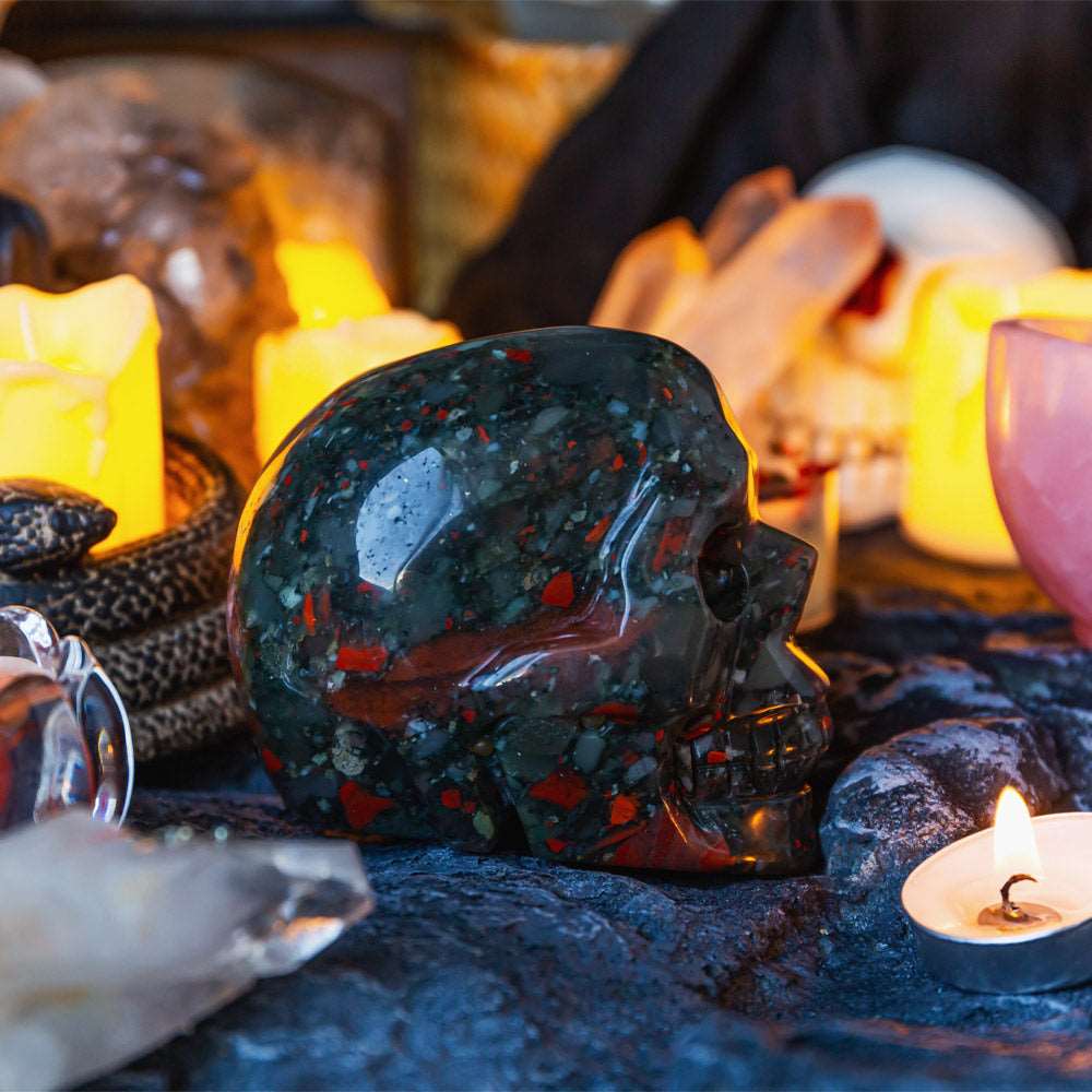 Reikistal Africa Blood Stone Skull