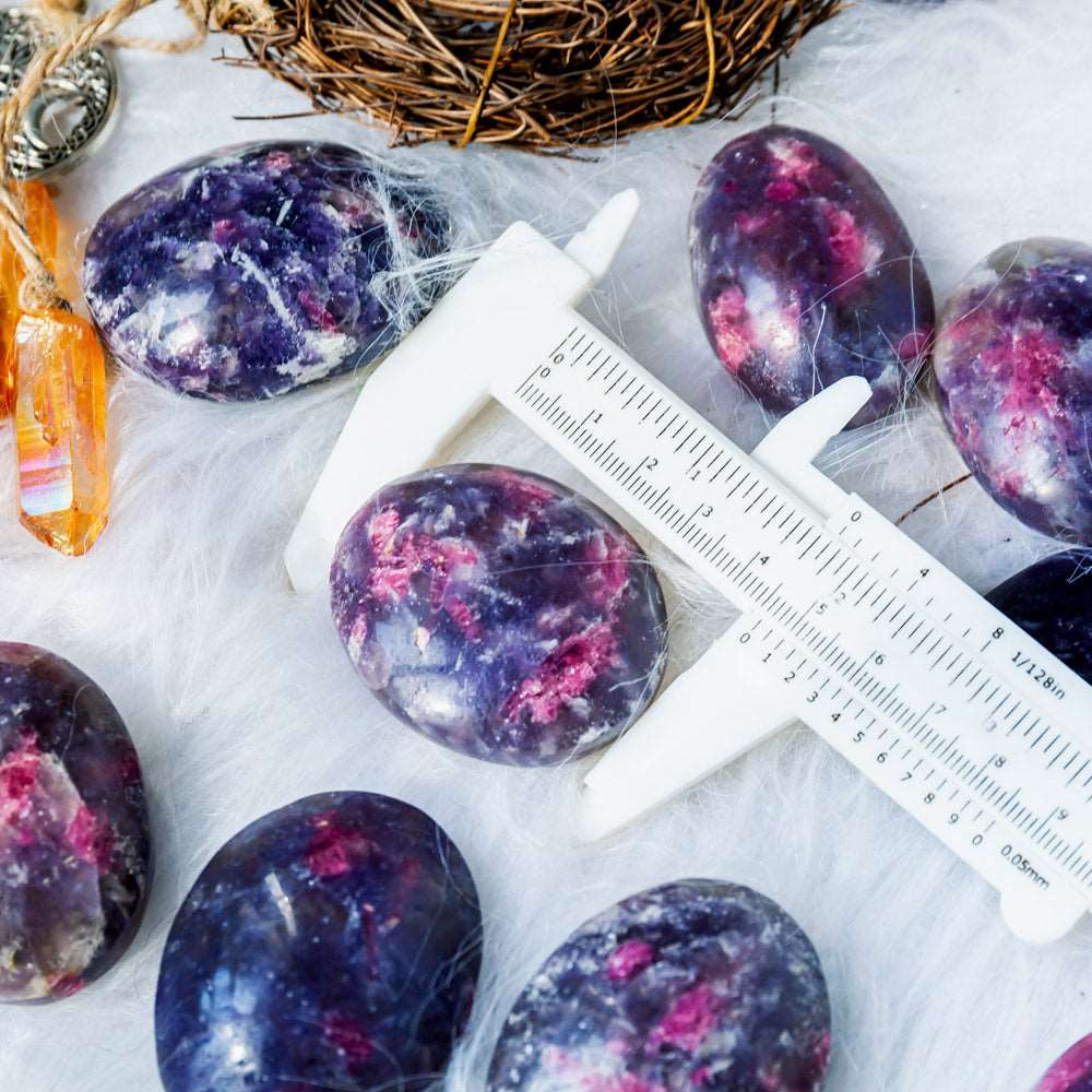 Reikistal Unicorn Stone Palm Stone