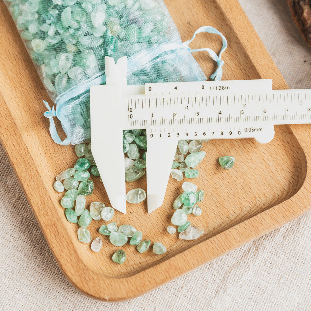 Green Strawberrry Quartz Chips 100g