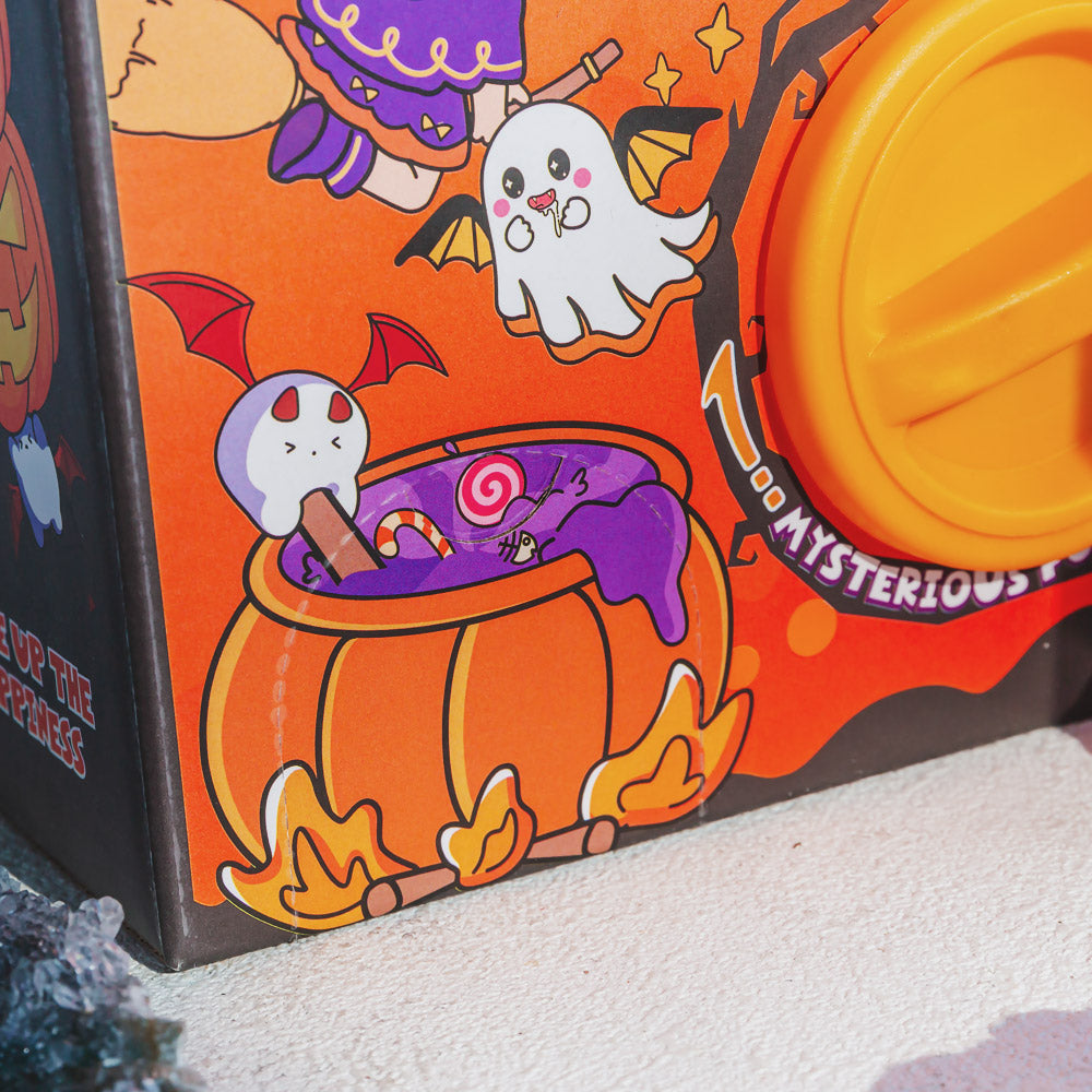 Natural Halloween-Themed Crystal Carvings | Surprise Gacha Machine