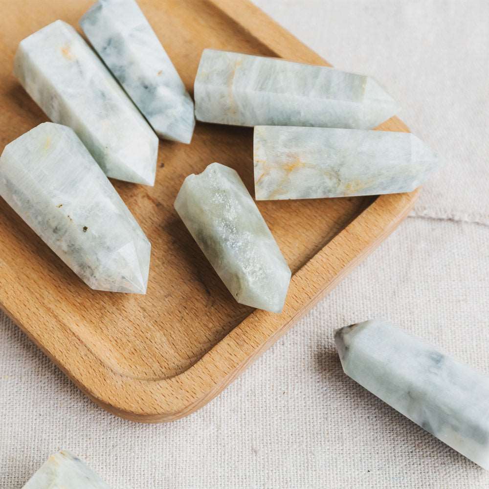 Reikistal 2'' Moonstone Point