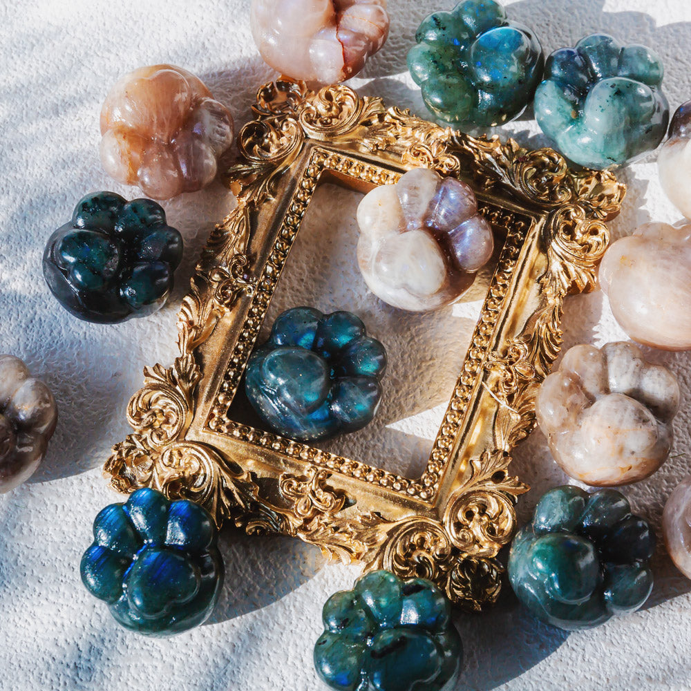 Reikistal 1'' Labradorite & Moonstone Devil's-Claw