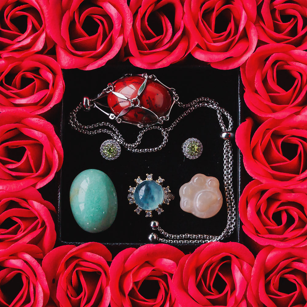 Valentine's Day 16 Eternal Flower Natural Crystal Gift Box Set