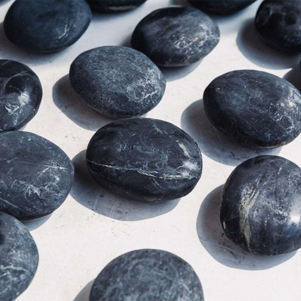 Reikistal Shungite Palm Stone