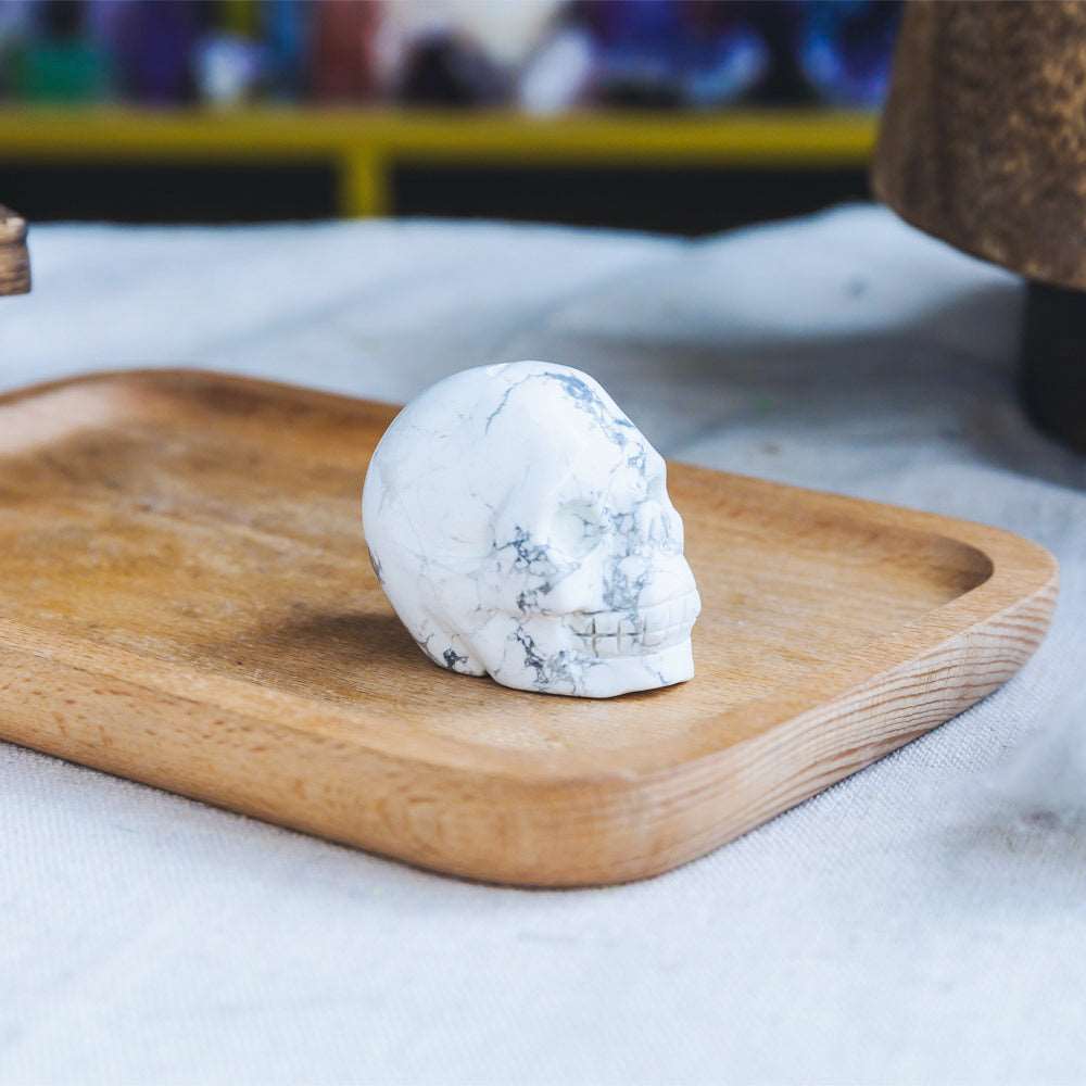 Reikistal 1.5‘’ Howlite Skull