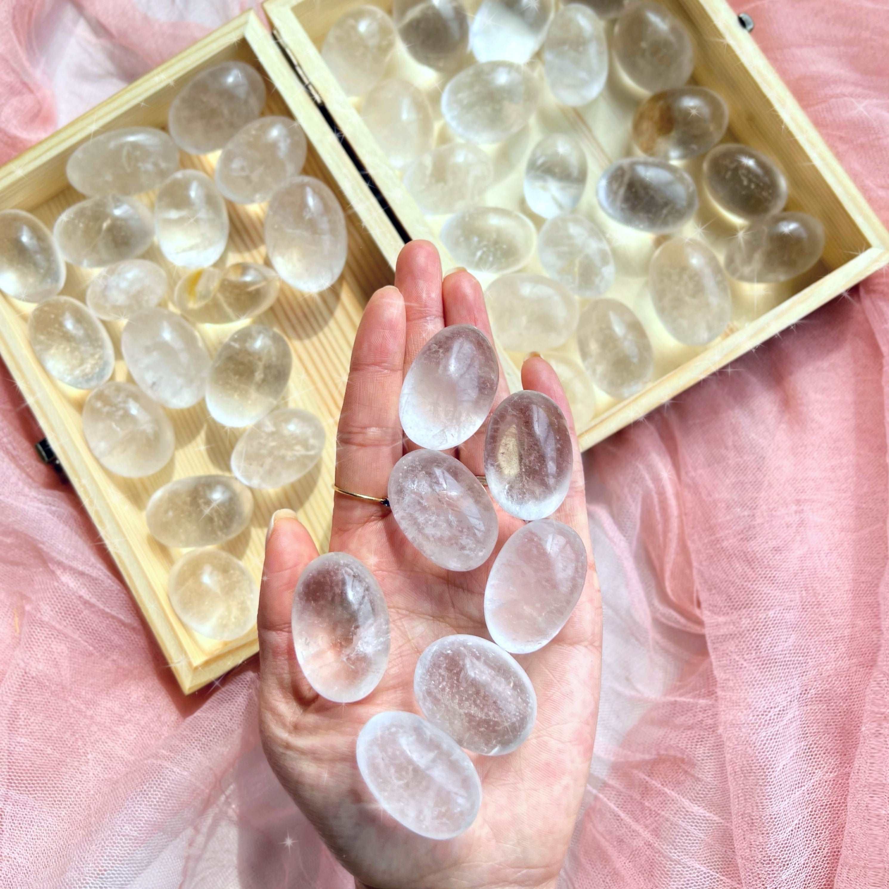 Reikistal Clear Quartz Palm Stone