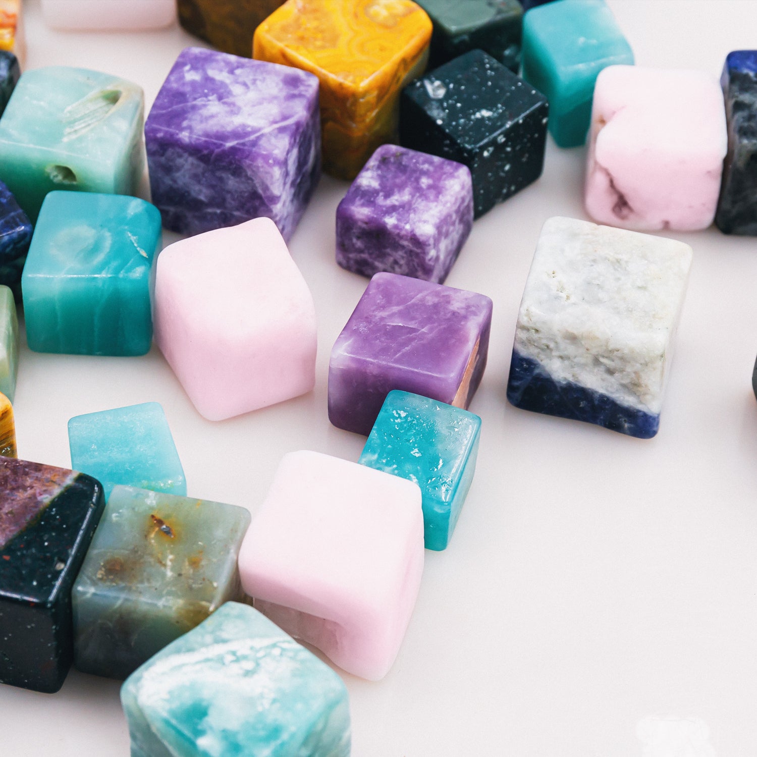 【Abundance energy/power】Mystery Crystal Cube Box