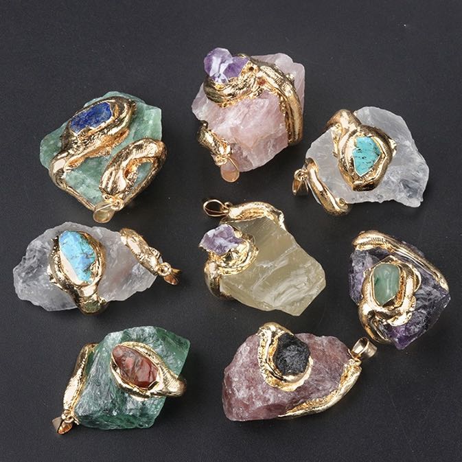 【Weekly Flash Deals】Natural Crystal Irregular Raw Stone Pendant