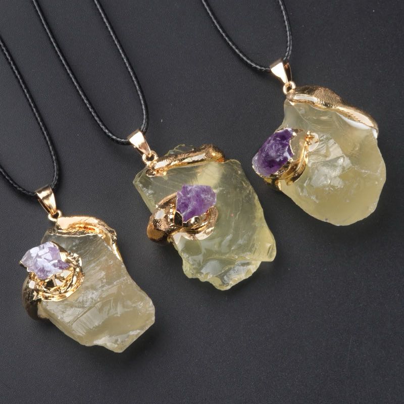 【Weekly Flash Deals】Natural Crystal Irregular Raw Stone Pendant