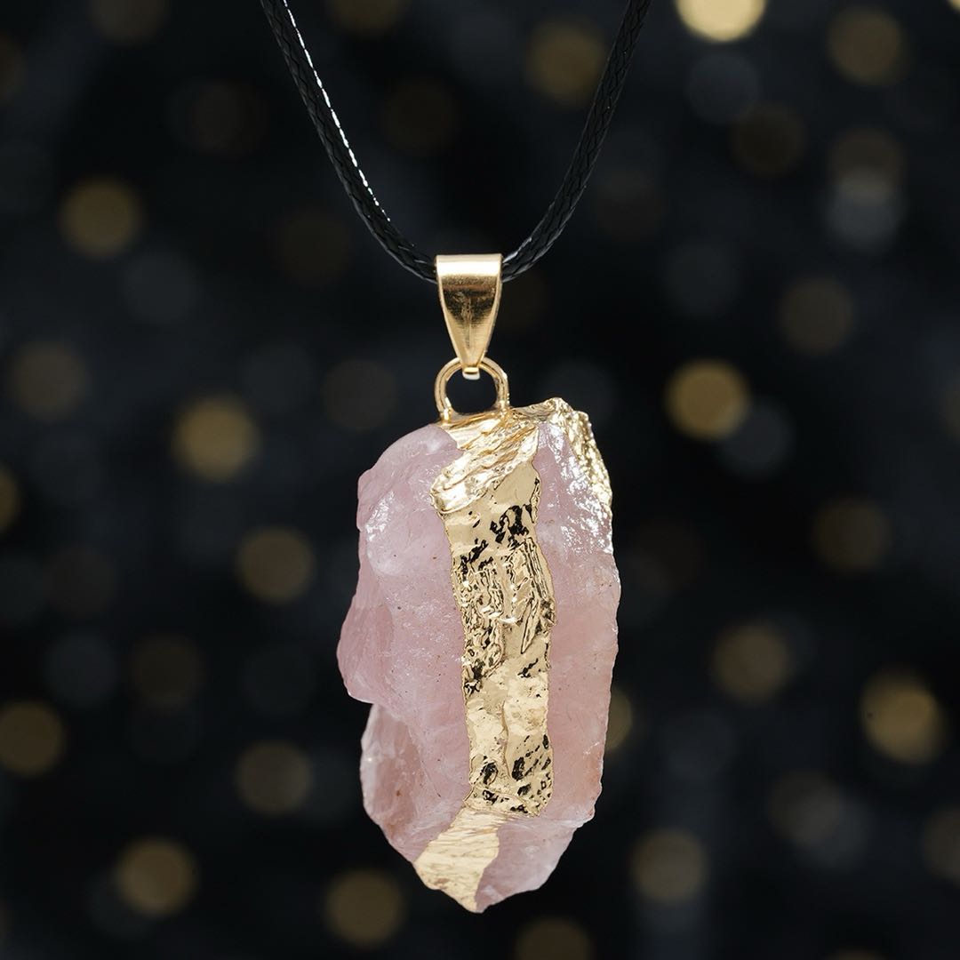 Natural Crystal Irregular Handcrafted Charm Necklace Accessory