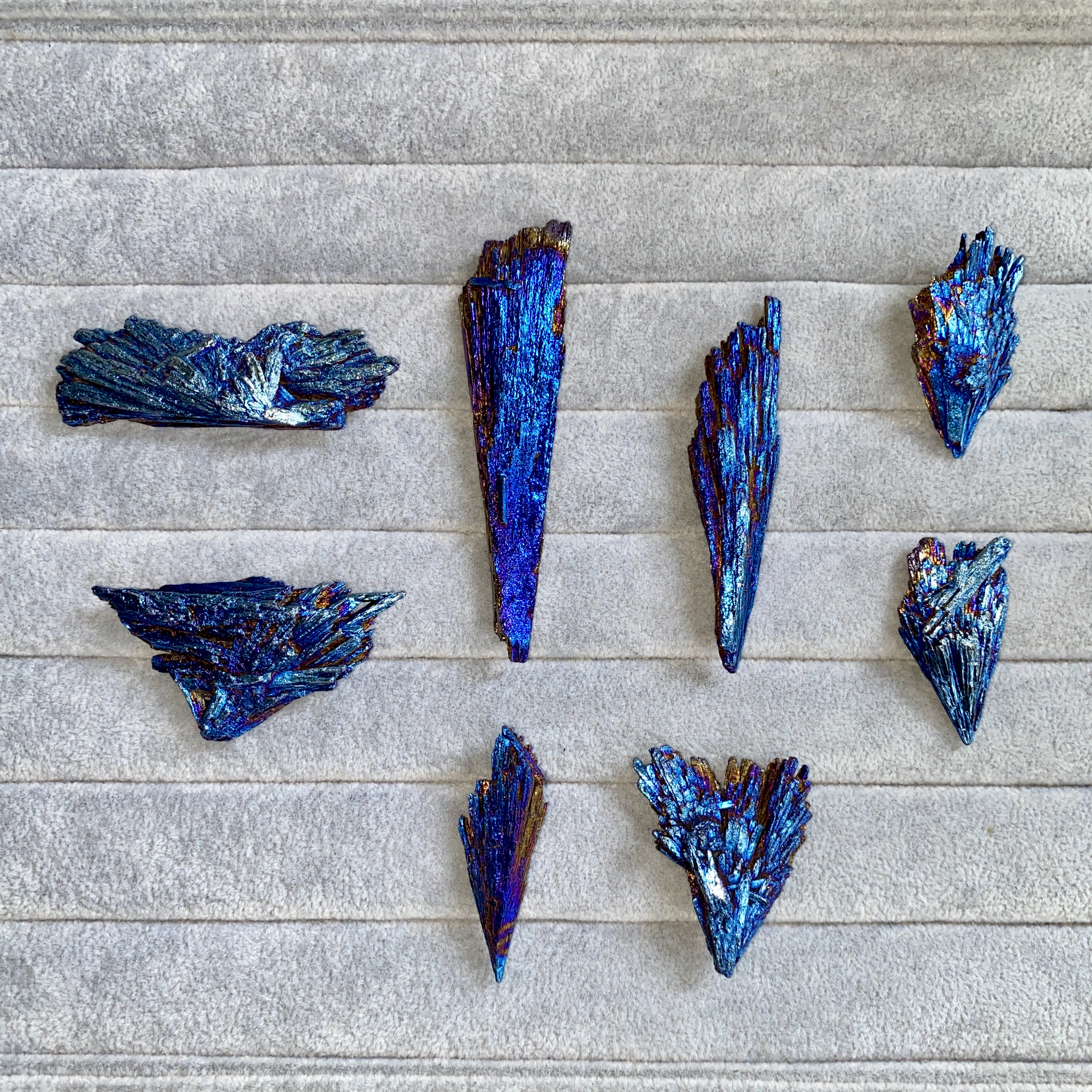 【Weekly Flash Deals】Aura Black Tourmaline Peacock Blue Feathers