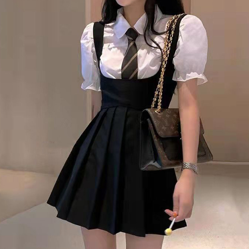 Puff Sleeve T-Shirt Tie Pleated Suspender Skirt Set