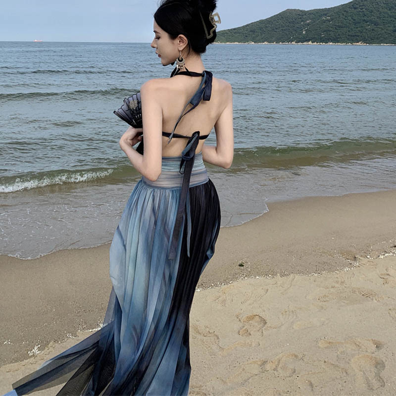 modakawa backless chain dress Black Cutout Ring Strappy Maxi Dress with Gold Chain Detail 10