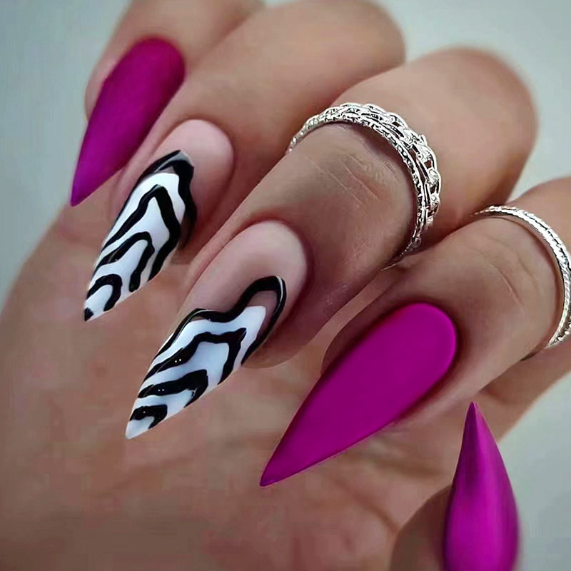 Solid Rose Red Matte Nail Enhancement Black and White Zebra Corrugated False Nail Wearing Nail Plate W662