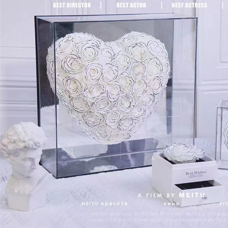 Small Fragrant Wind Eternal Flower Mirror Face Heart shaped Gift Box with Heartbreaking Acrylic Flower Valentine's Day Christmas Gift