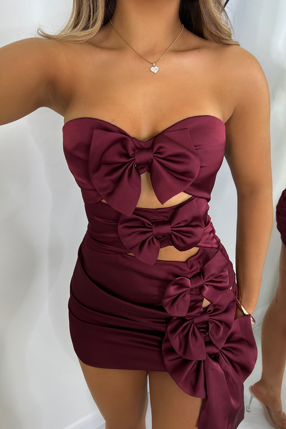Strapless Bow Decor Cutout Ruched Fitted Mini Dresses-Burgundy [Pre Order]