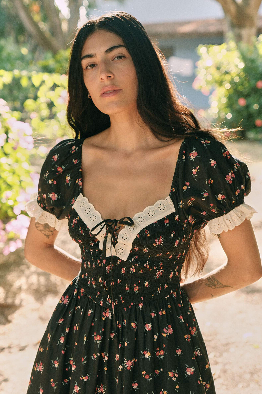 Ditsy Floral Print Lace Trim Puff Sleeve A-Line Midi Dresses-Black [Pre Order]