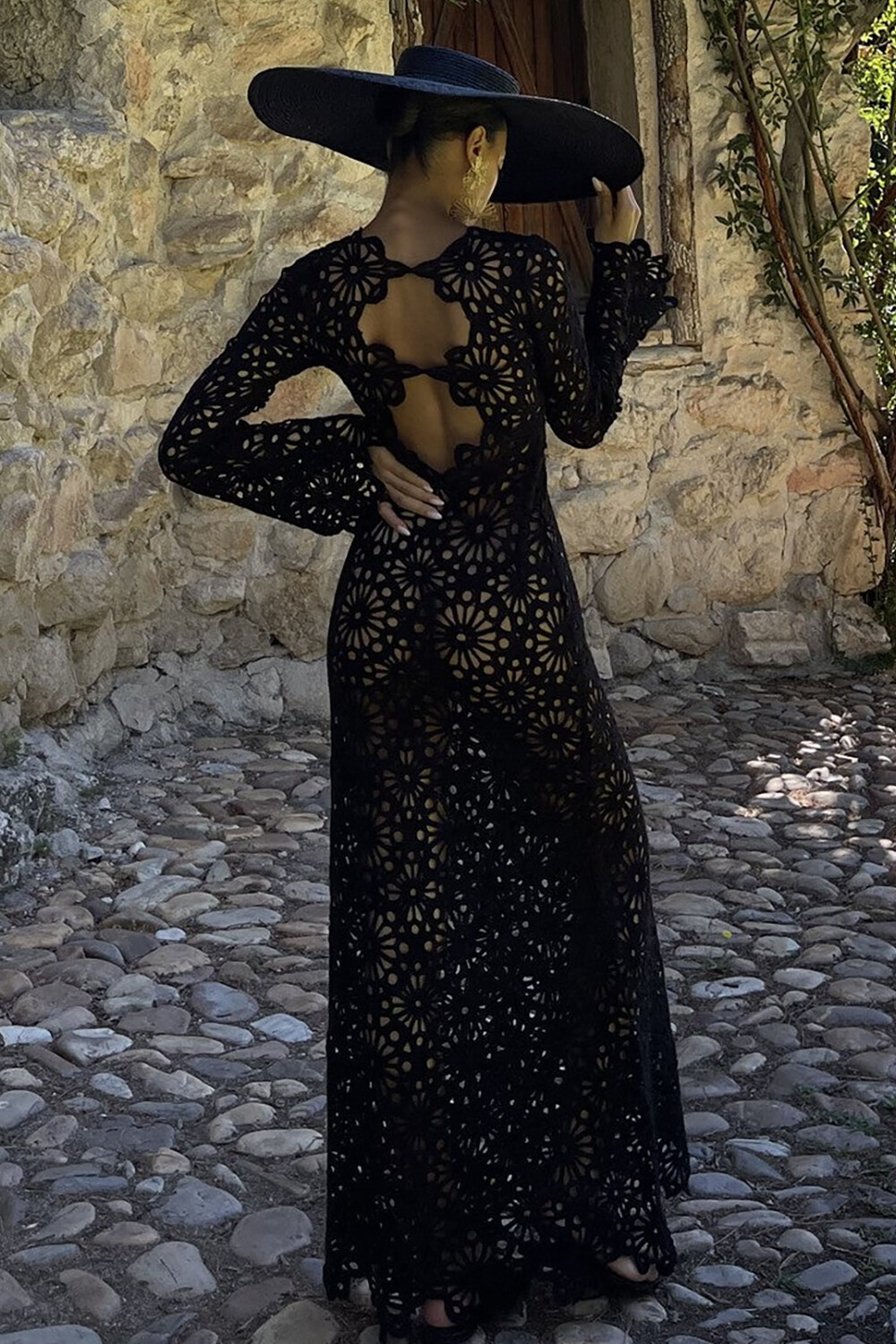 Hollow Out Floral Crochet Long Sleeve Maxi Dresses-Black [Pre Order]