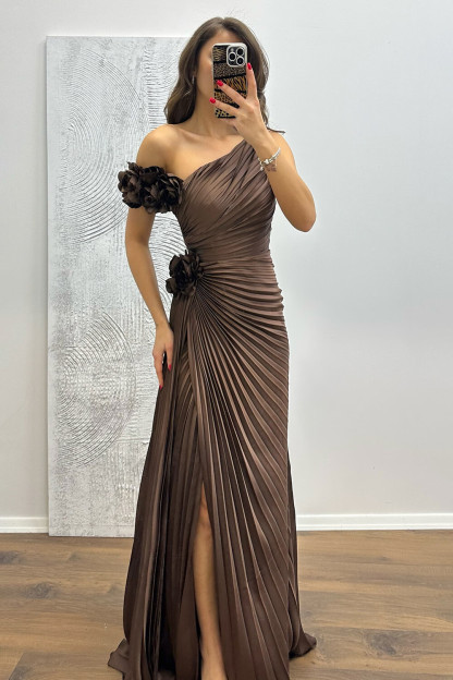 Off Shoulder 3D Flower Decor Pleated Slit Gowns Maxi Dresses-Green [Pre Order]