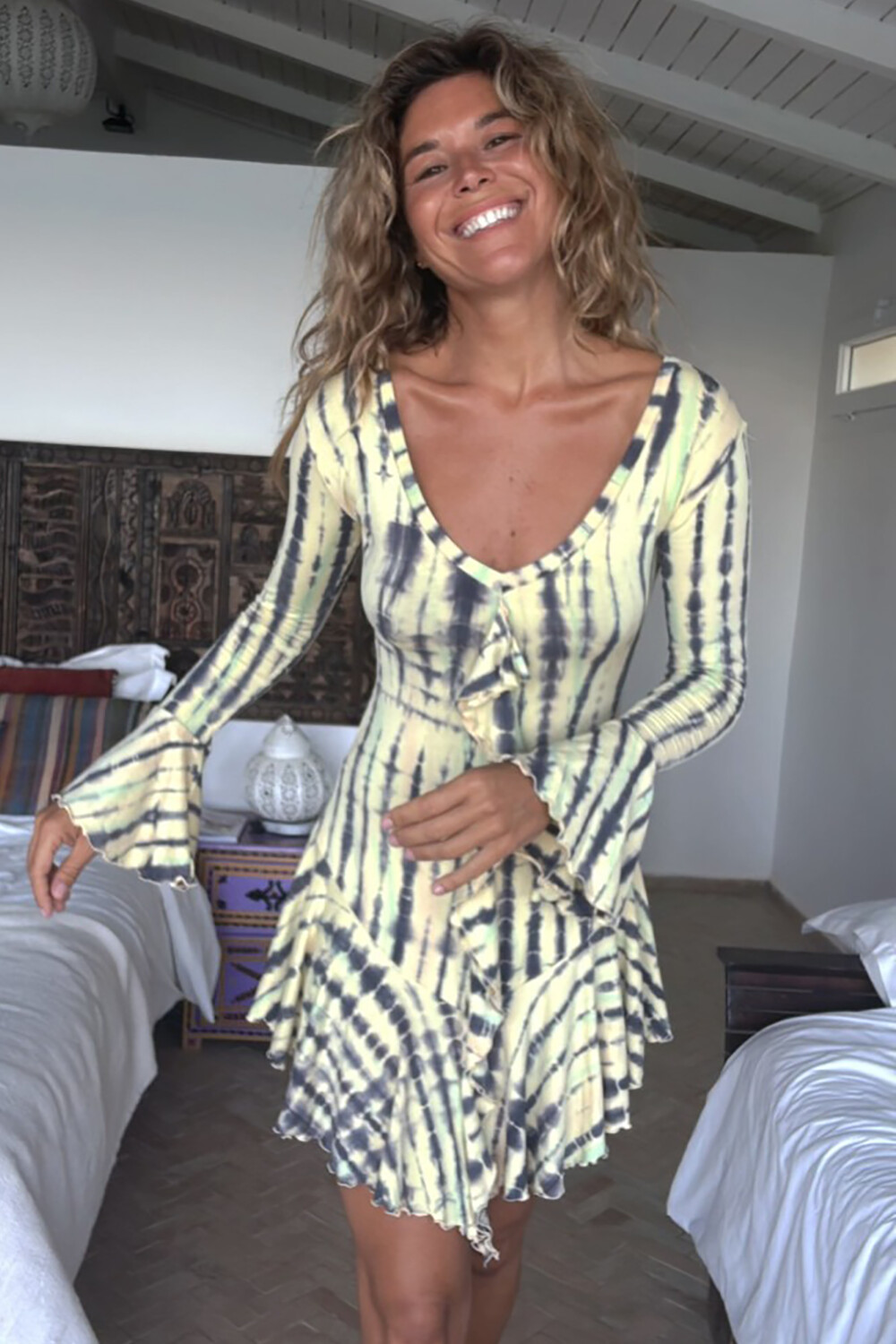 Tie Dye Print V Neck Flare Sleeve Slim Fit Mini Dresses-Yellow [Pre Order]