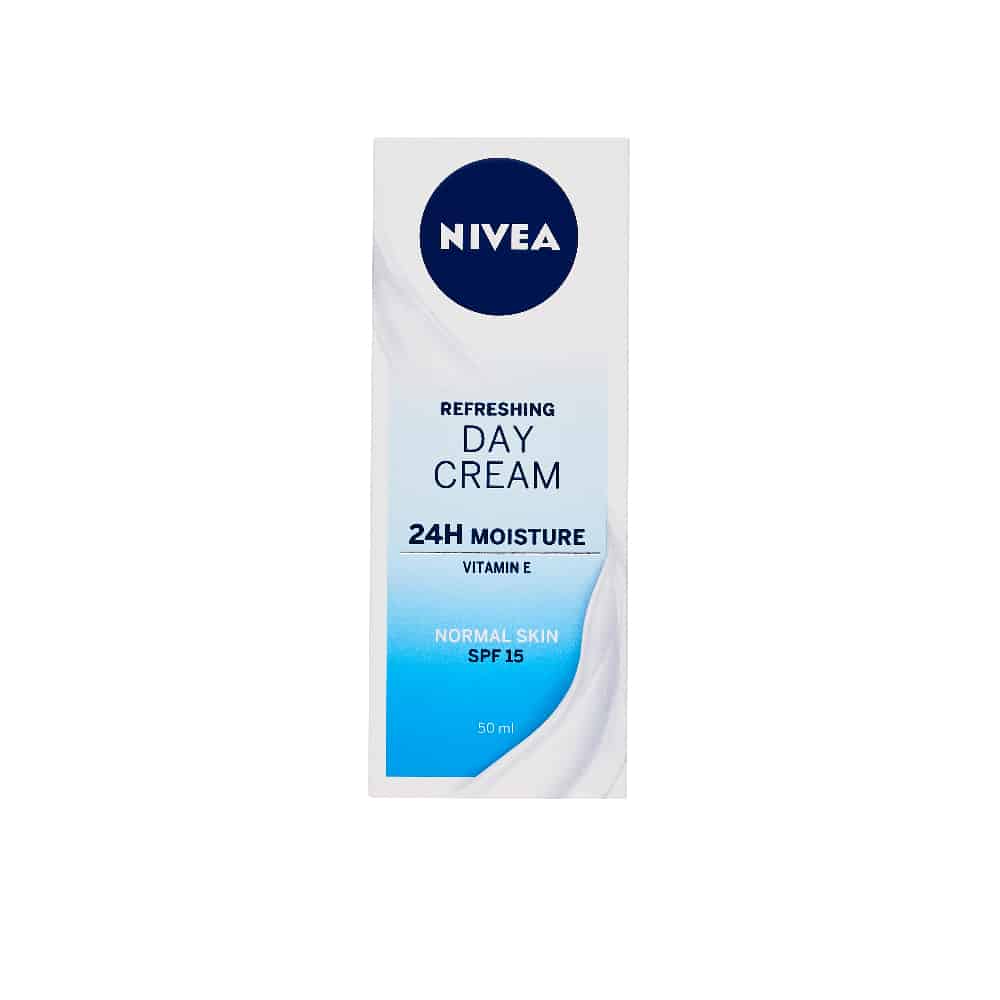 NIVEA Light Day Cream Face Moisturiser for Normal Skin SPF15 50ml