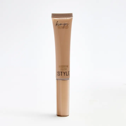 In The Style Bronzer Wand Medium Glow